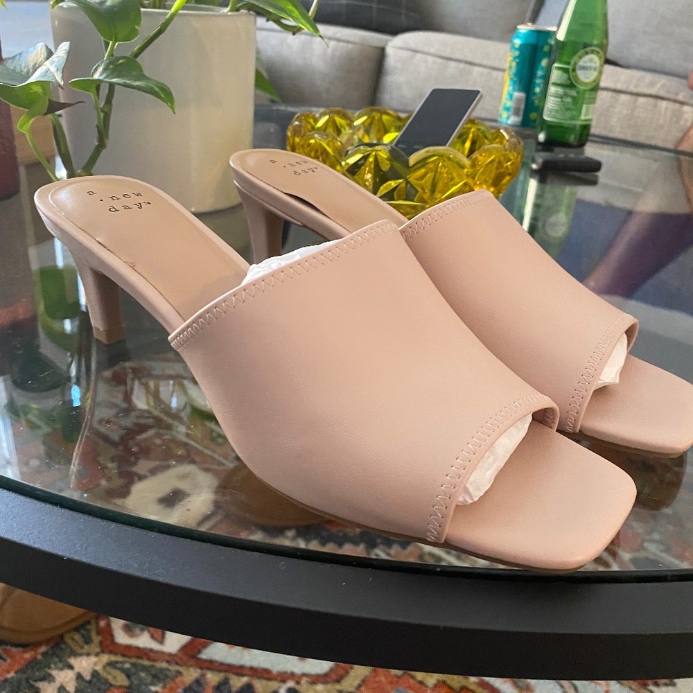 A New Day Heels Simone Nude (size 8.5)